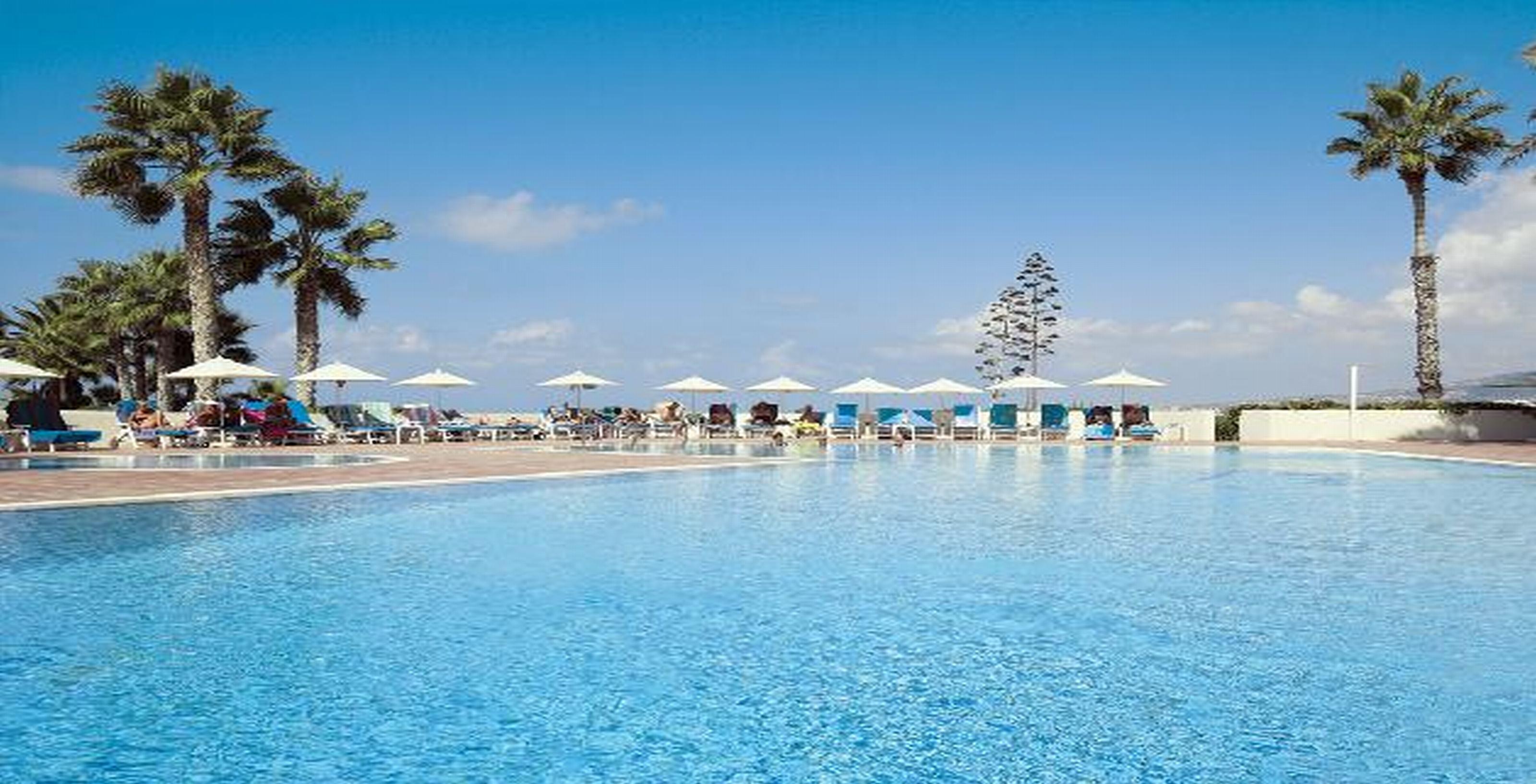 Cynthiana Beach Hotel キッソネルガ エクステリア 写真